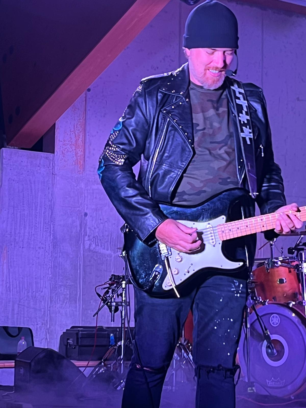 Chitarrista sul palco - Rock In For Festival 2025